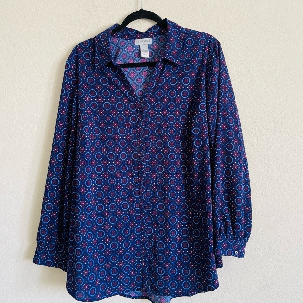 Catherines Women's Blue Patterned Top full button-down tunic flowy size 14/16W